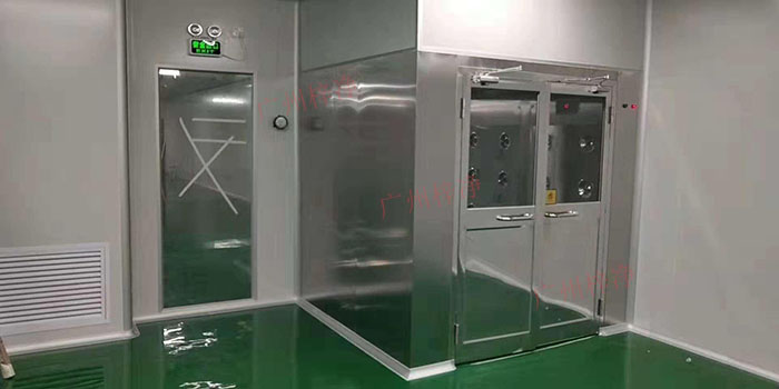 凈化車間要正確維護(hù)風(fēng)淋室